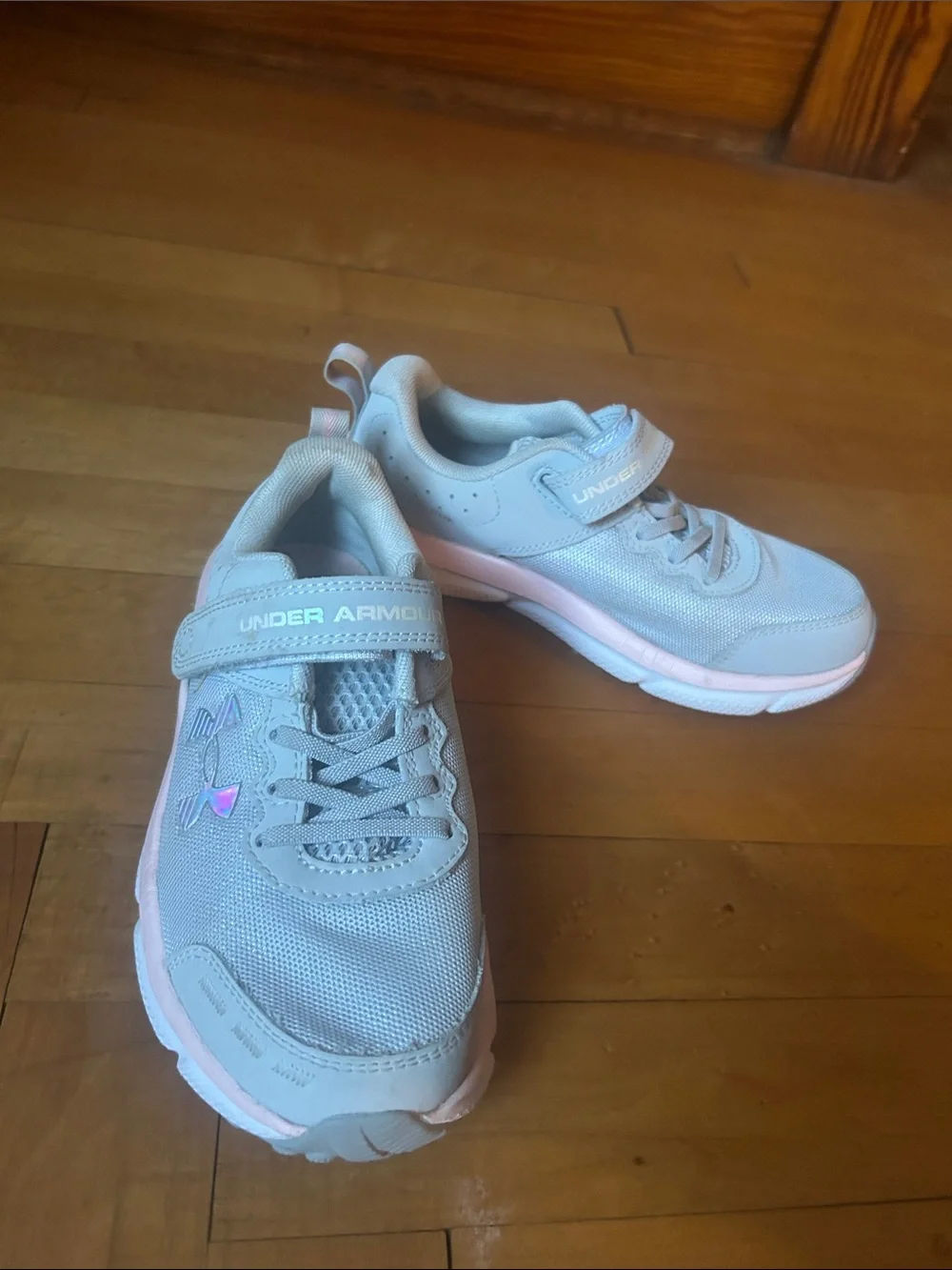 Under Armour Kids Light Gray & Pink Hook-and-Loop Sneakers